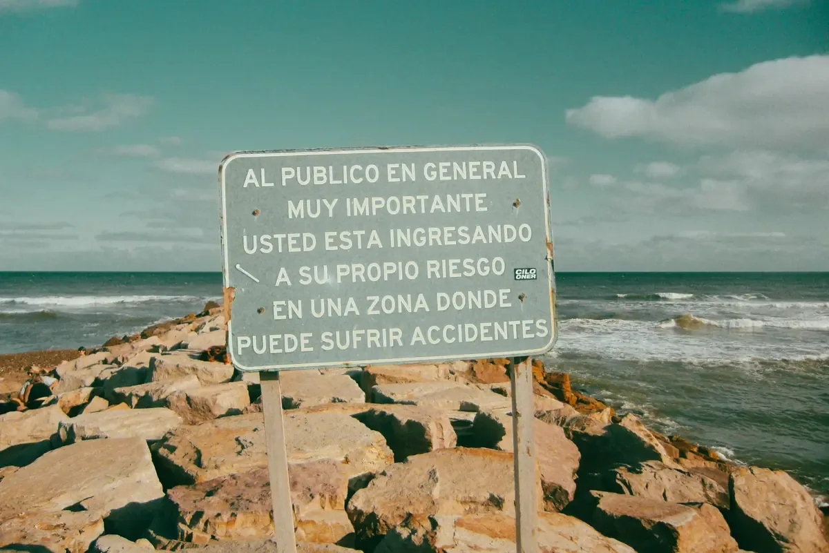 La Secretaría de Desarrollo Territorial Urbano Sustentable advierte sobre la venta de terrenos sin permiso en Playa del Carmen.