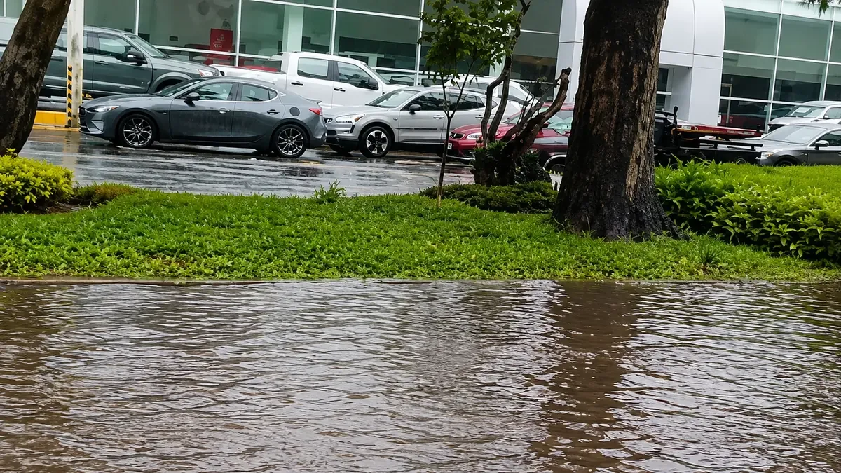 La Secretaría de Gobierno advierte sobre el riesgo de inundaciones y deslaves en la temporada de lluvias.