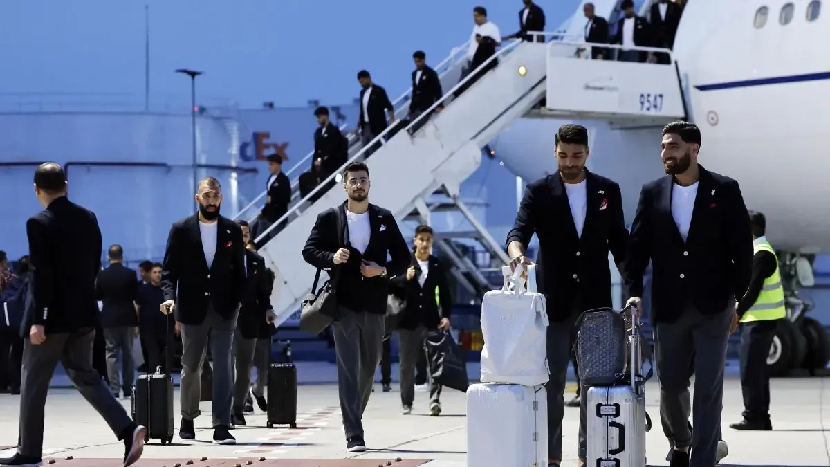 La llegada del equipo iraní a México refleja las tensiones previas al Mundial.