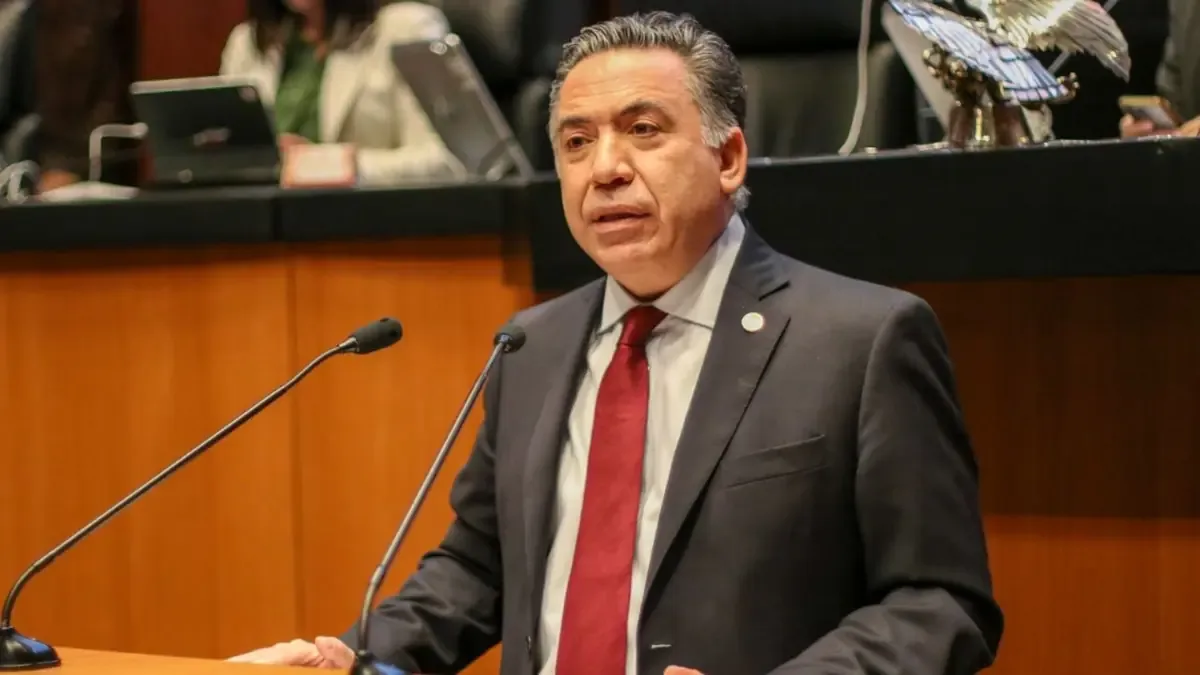 El legislador de Sinaloa desmiente acusaciones de narcotráfico en su contra.