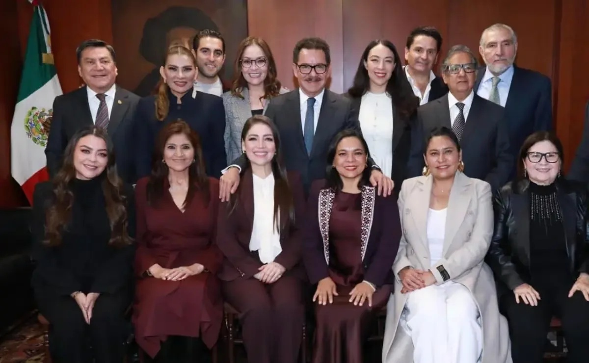 La reunión tiene como objetivo fortalecer la organización y cohesión en las campañas estatales.