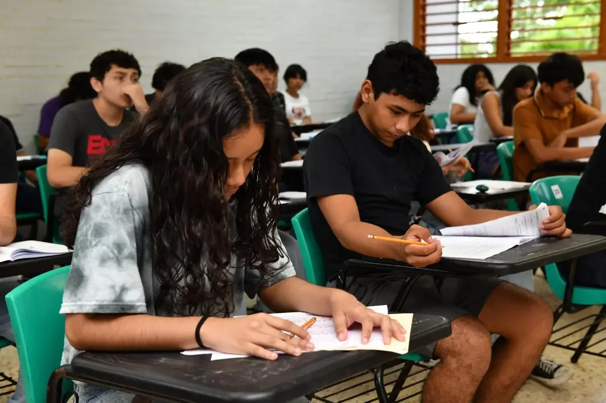 La Secretaría de Educación de Quintana Roo responde a denuncias sobre pagos no autorizados para inscripciones.