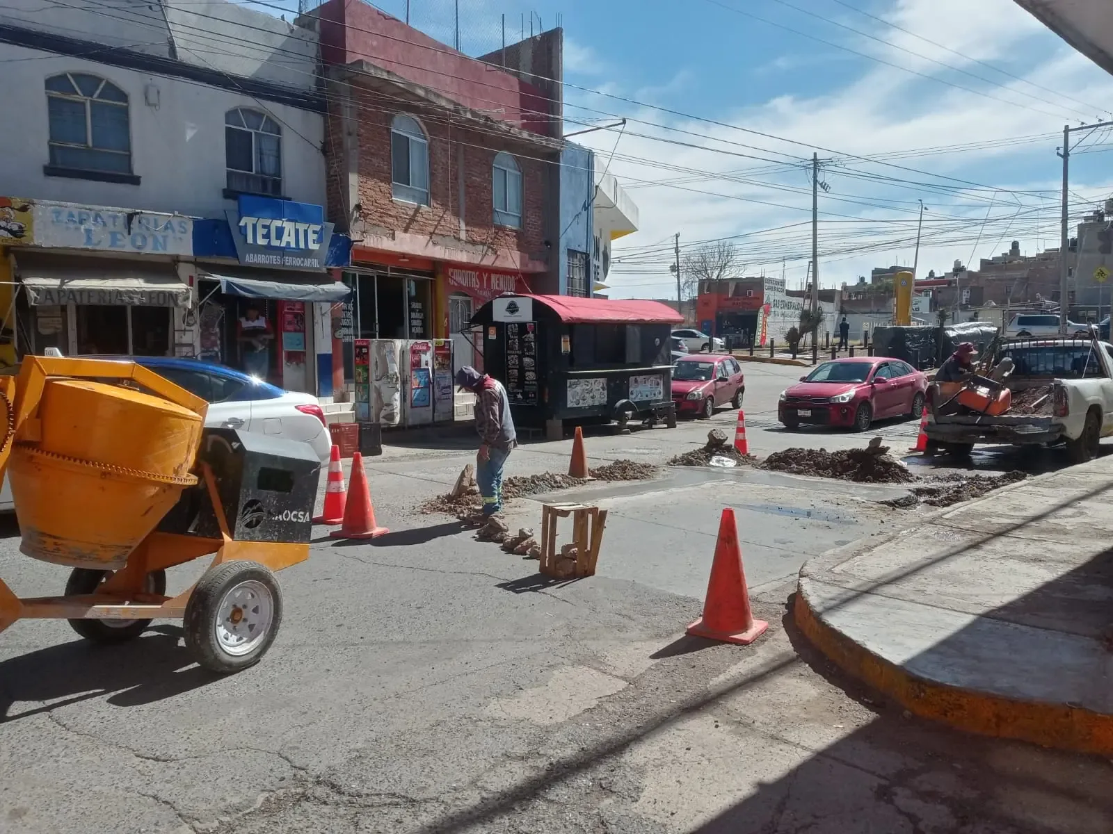 Servicios públicos trabajando en Guadalupe durante el fin de semana largo.