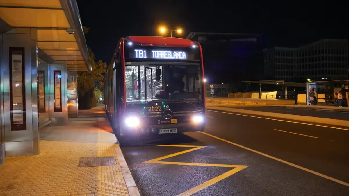 Esta nueva fase del tranvibús reducirá el tiempo de viaje entre Sevilla Este y el Duque en 22 minutos.