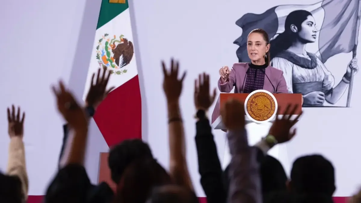La presidenta enfatiza que la ley busca combatir la piratería y no afecta la creación y uso de memes.