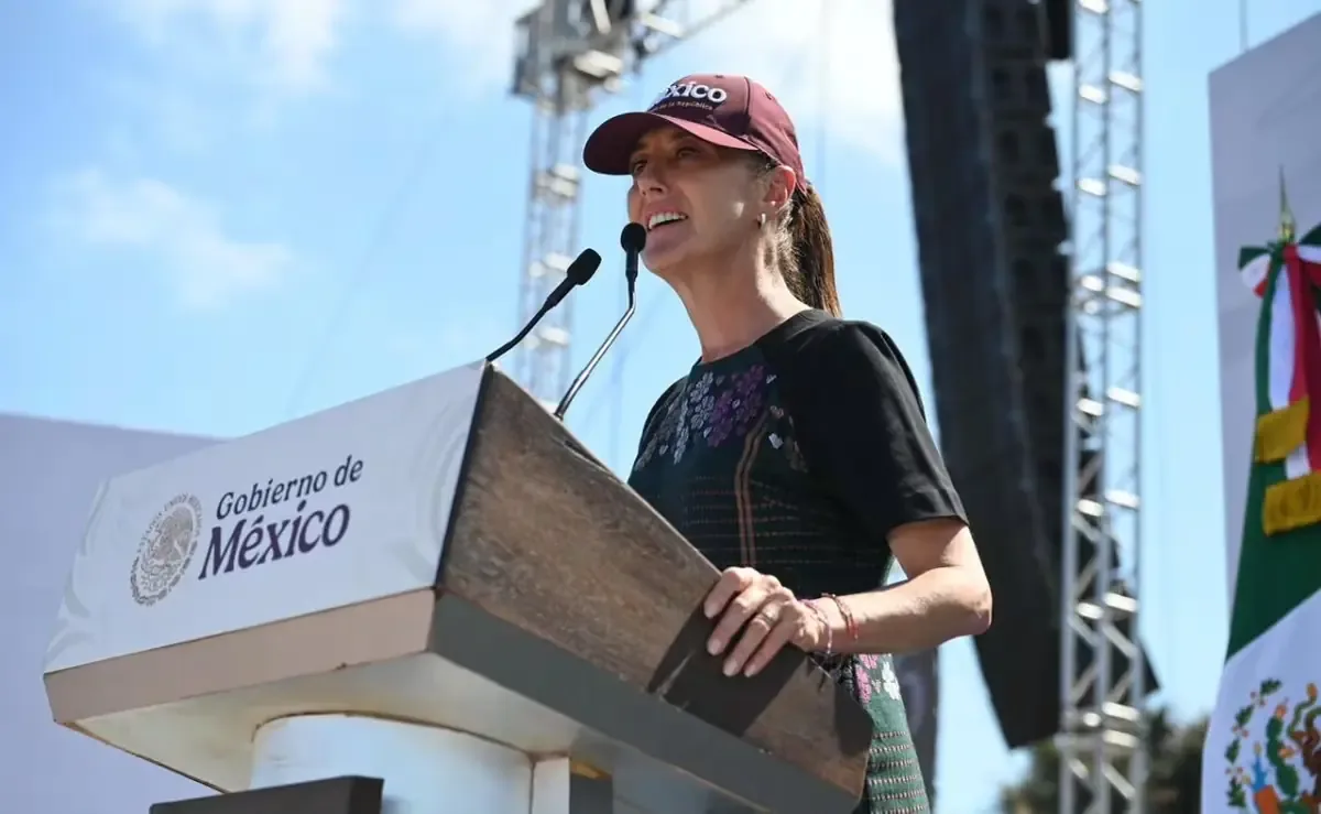 La presidenta defiende los apoyos sociales y asegura que son derechos del pueblo de México.