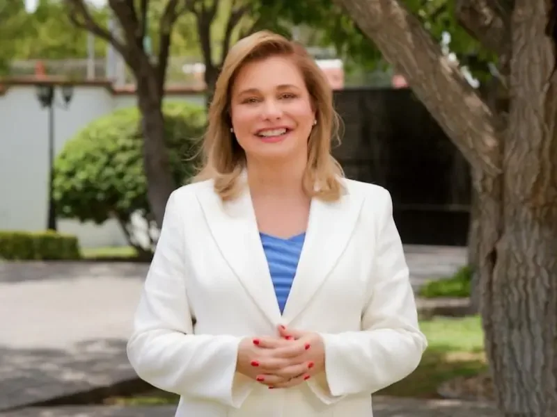 La presidenta de México responde a la gobernadora de Chihuahua sobre acusaciones de vínculos con el crimen organizado.