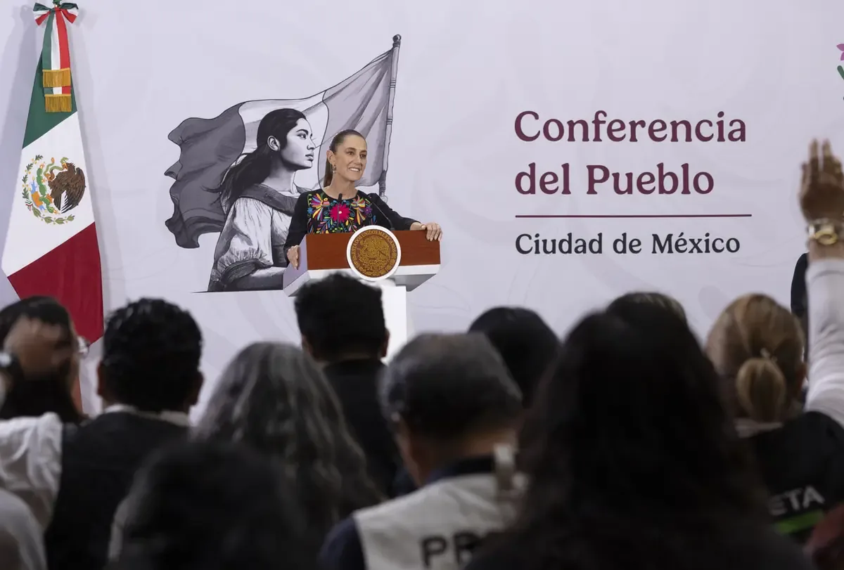 La presidenta defiende a Rubén Rocha Moya y exige pruebas a EE. UU.