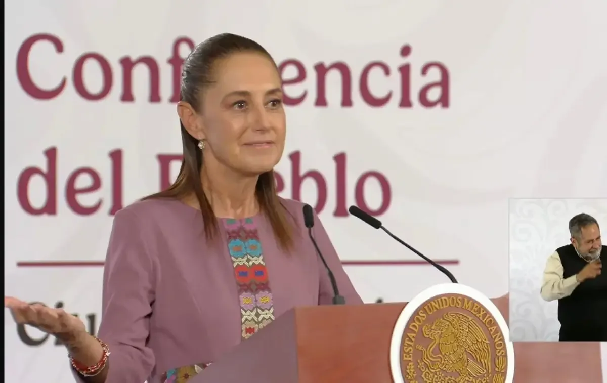 La presidenta Claudia Sheinbaum responde con desdén a publicaciones sobre AMLO.