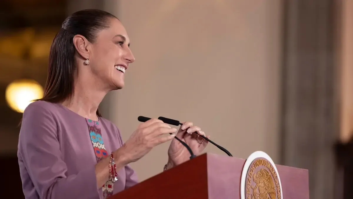 La presidenta de México destaca la importancia de la soberanía energética y critica a los adversarios de su gobierno.