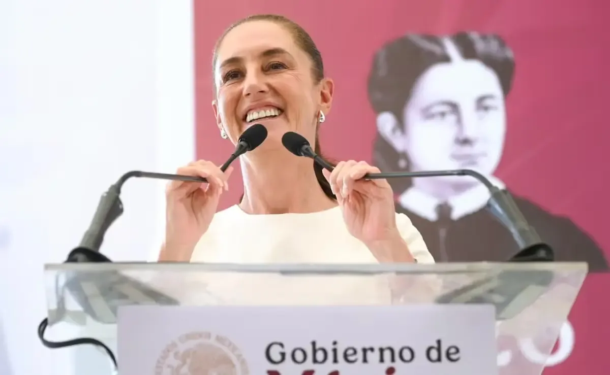 La mandataria asegura que el pueblo de México debe estar por encima de influencias extranjeras.