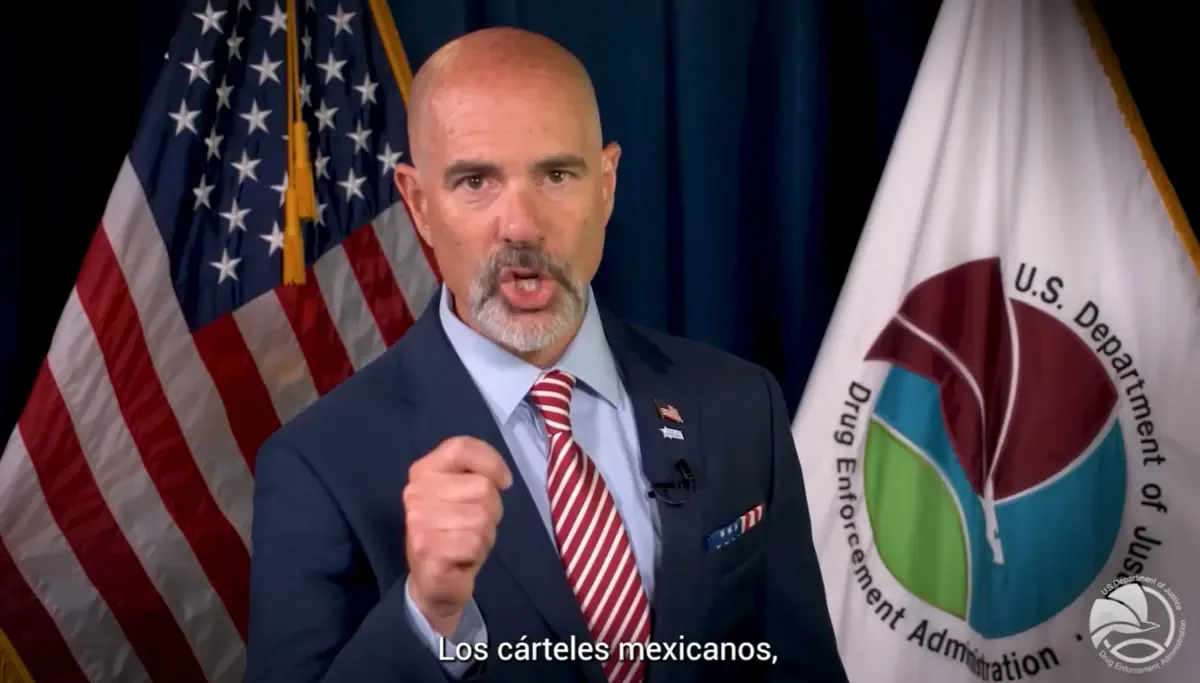 La presidenta de México responde a acusaciones sobre vínculos con cárteles y llama a la DEA a enfocarse en su país.
