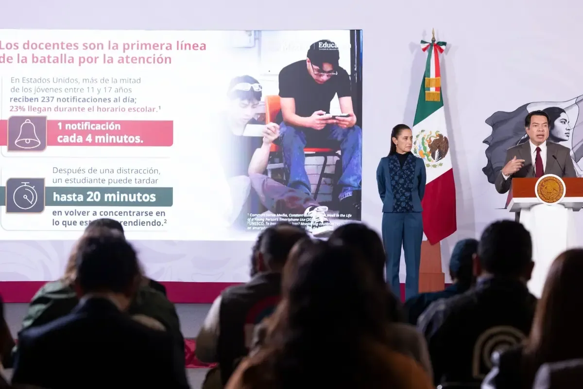 La presidenta busca generar conciencia sobre el impacto digital en la educación y salud mental de los estudiantes.