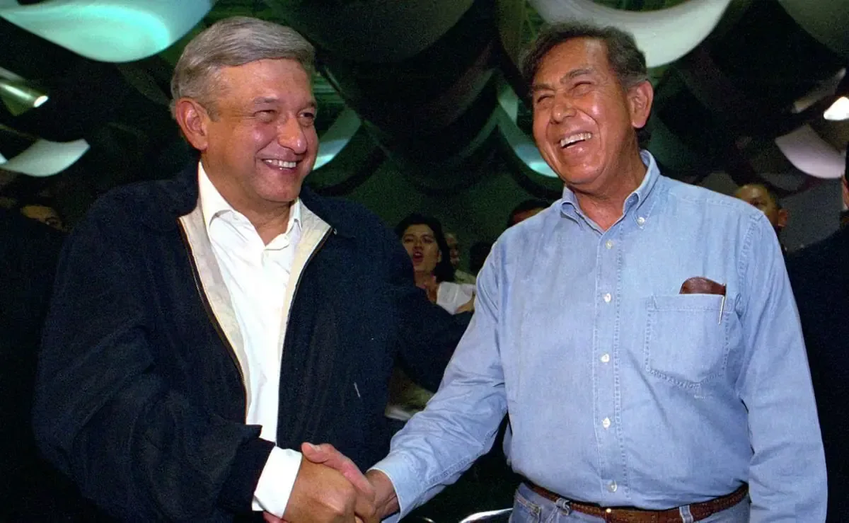 Sheinbaum resalta el reconocimiento de AMLO hacia Cuauhtémoc Cárdenas tras su muerte.