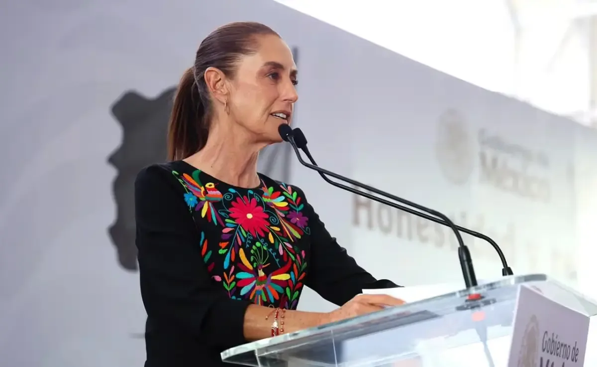 La presidenta destaca la satisfacción del pueblo mexicano y el avance de la Cuarta Transformación.