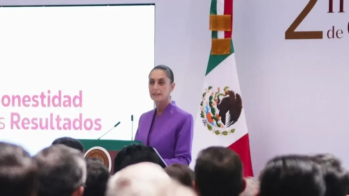 La presidenta Claudia Sheinbaum resalta logros en movilidad e infraestructura en el Estado de México.