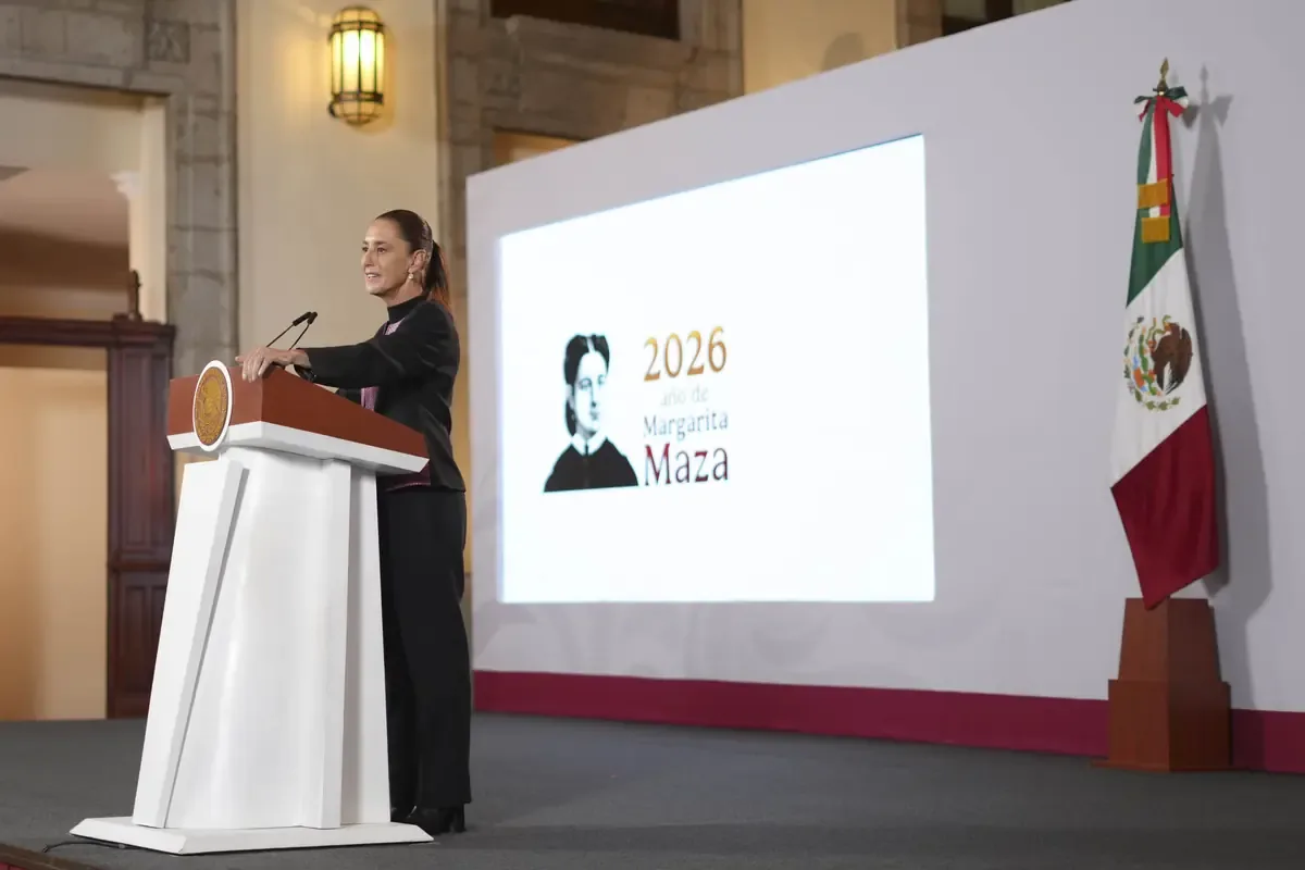 La presidenta reconoce que persisten desigualdades en salarios y liderazgo femenino en el ámbito laboral.