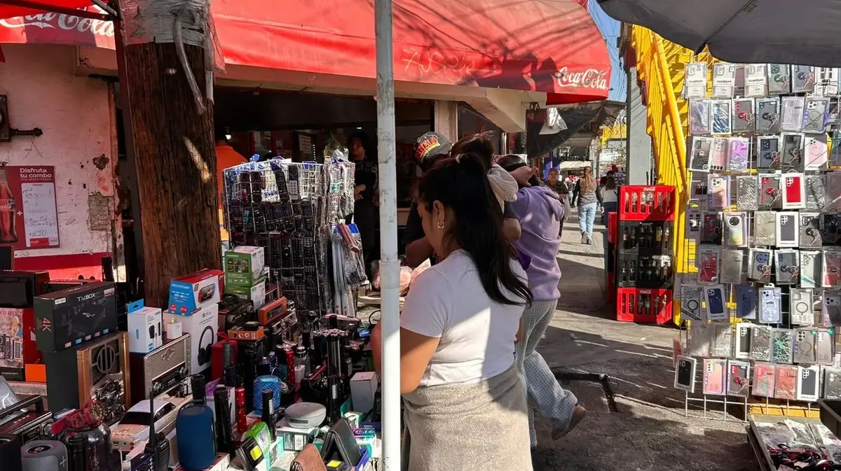 Siete personas resultaron heridas en un ataque armado en el centro de Monterrey, aumentando la preocupación por la seguridad en la zona.