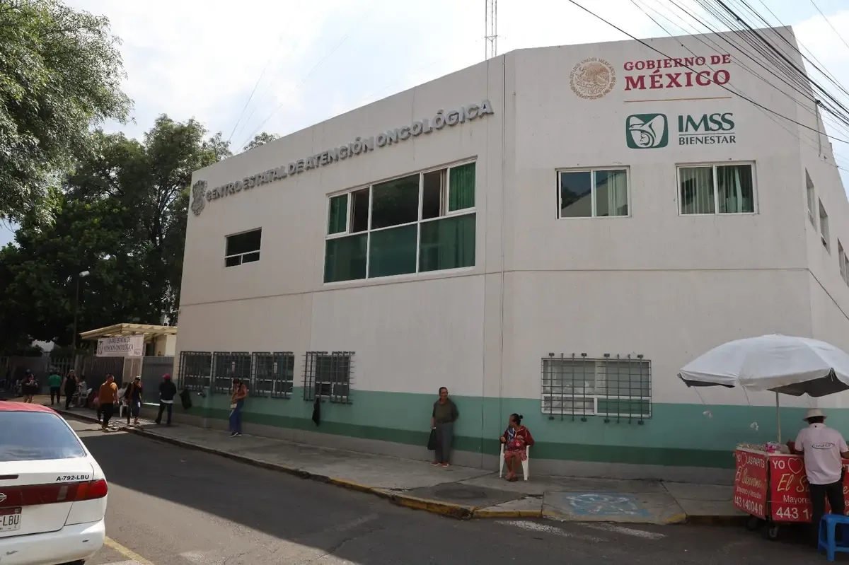 La asociación sindical denuncia la falta de capacidad en el Hospital de Oncología de Morelia.