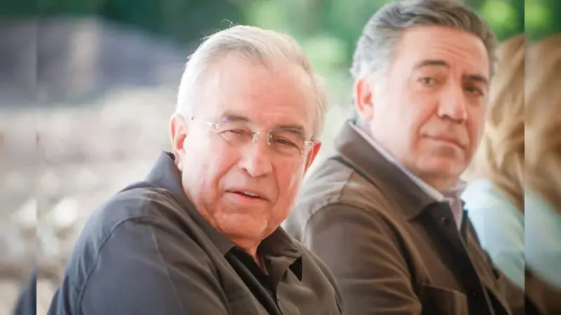 La crisis política en Sinaloa se intensifica con vigilancia militar sobre el gobernador en medio de acusaciones.
