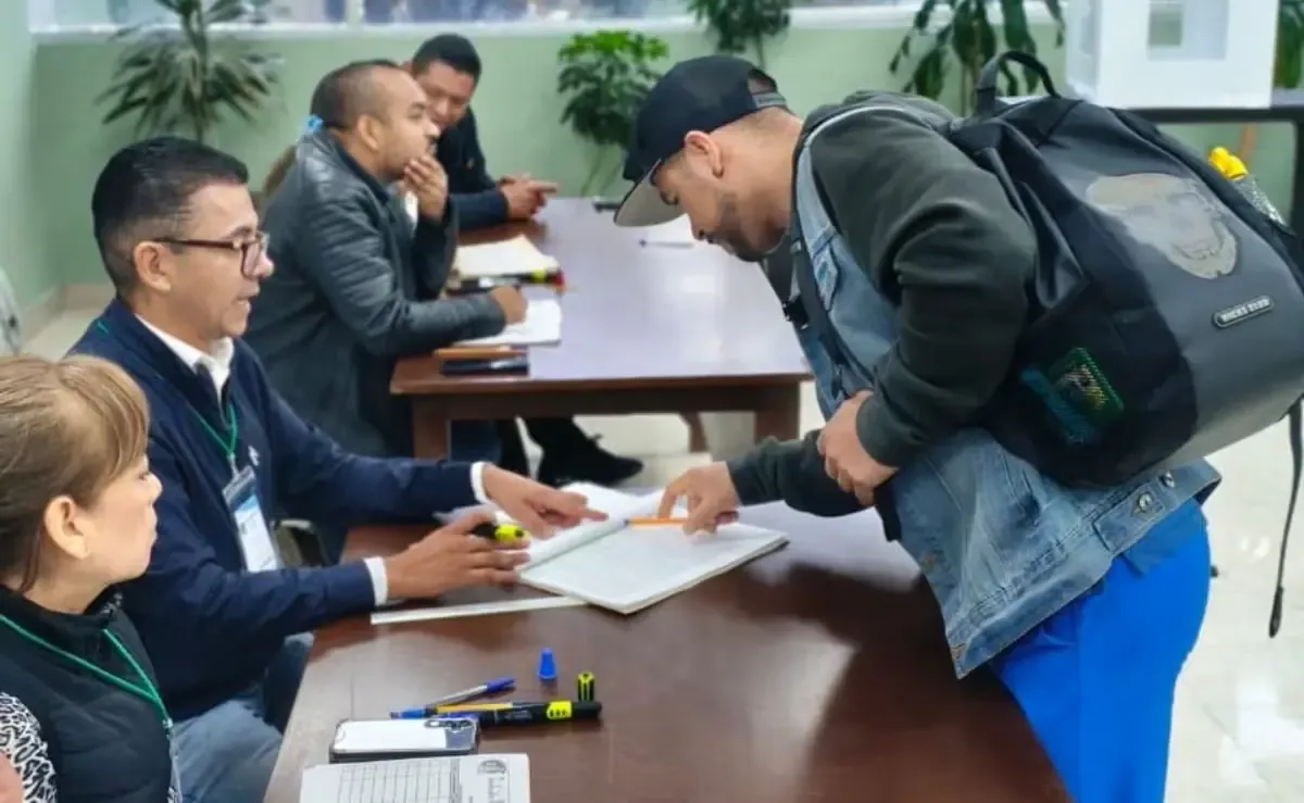 Tras una consulta sobre propuestas salariales, el Sindicato del IMSS inicia mesas de negociación con el instituto.