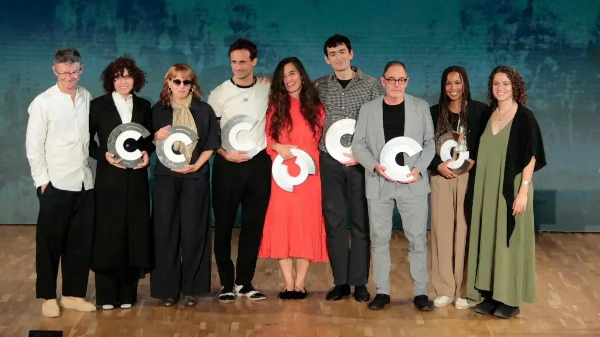 El Consell Nacional de la Cultura i de les Arts reconoce la trayectoria de destacados artistas en un acto celebrado en el auditorio Pau Casals.