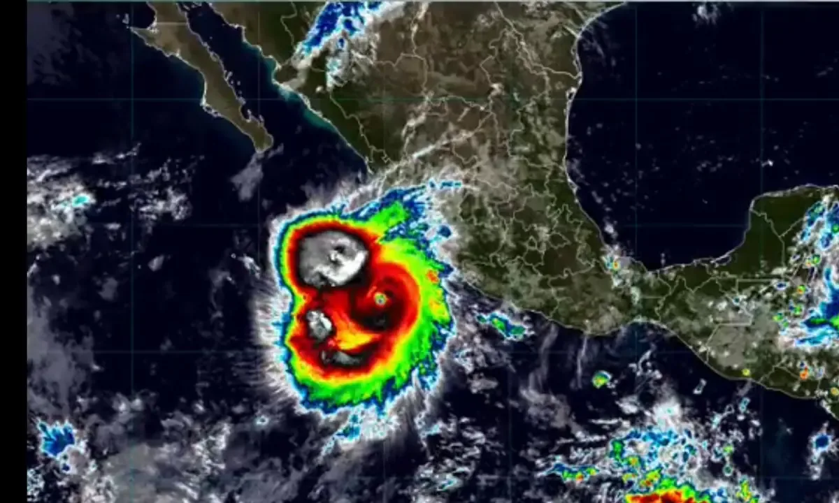 El Servicio Meteorológico Nacional alerta sobre el inminente impacto del huracán Polo en Baja California Sur, que podría ser devastador.
