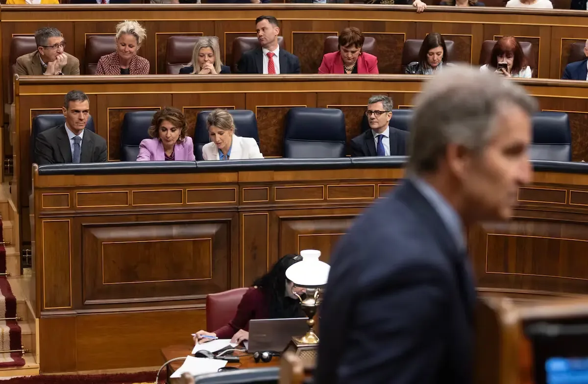 La exitosa aparición de Sánchez contrasta con la estrategia del PP en la campaña electoral.