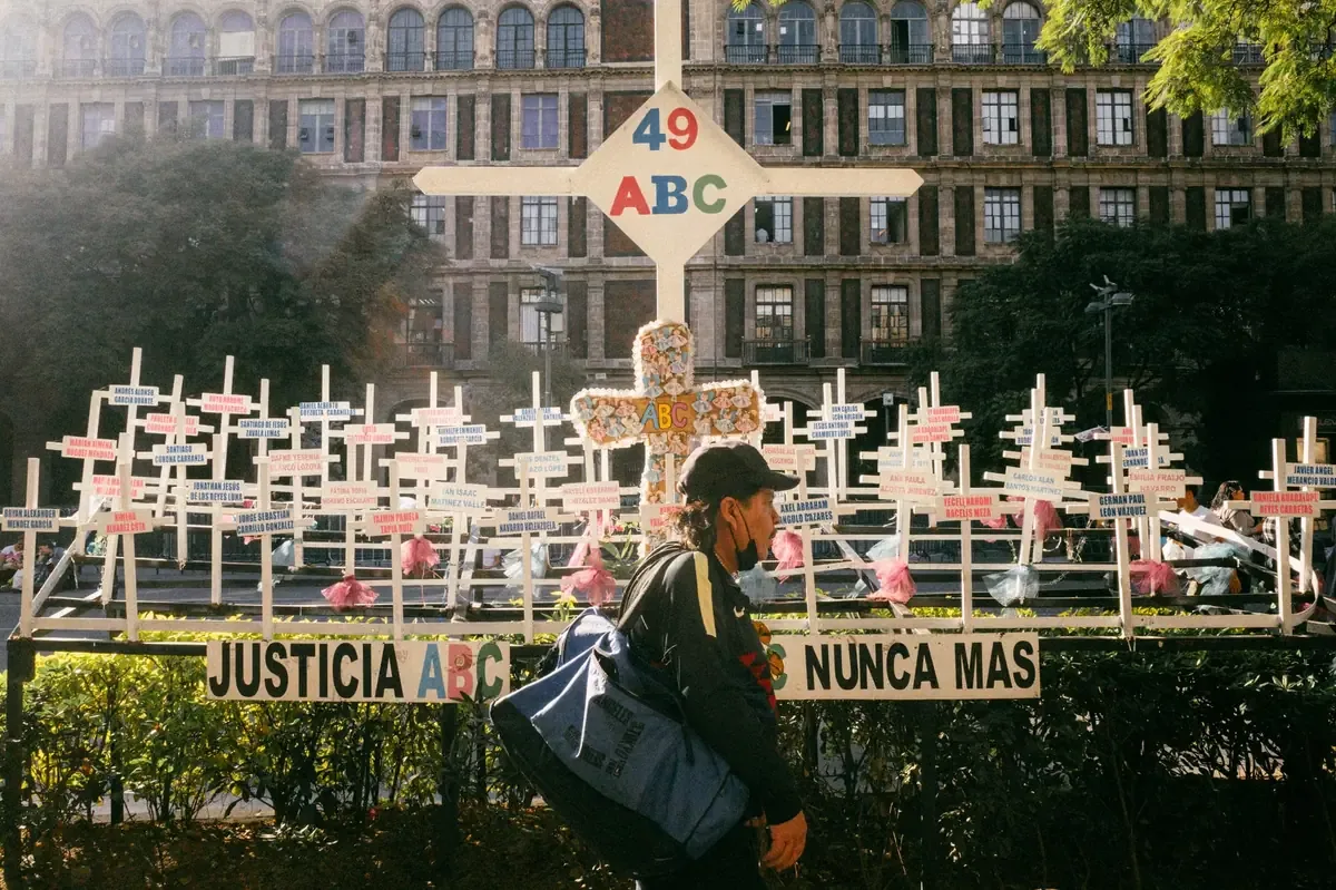 La historia de Solidarity refleja las complejidades del fenómeno migratorio en la actualidad.