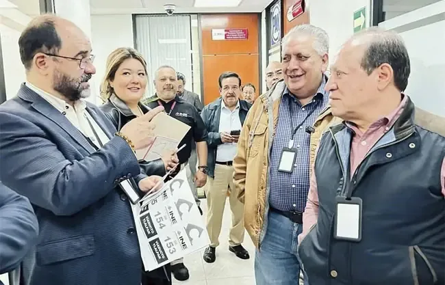 Las organizaciones buscan ser una oposición ciudadana y cumplir requisitos legales para su funcionamiento.