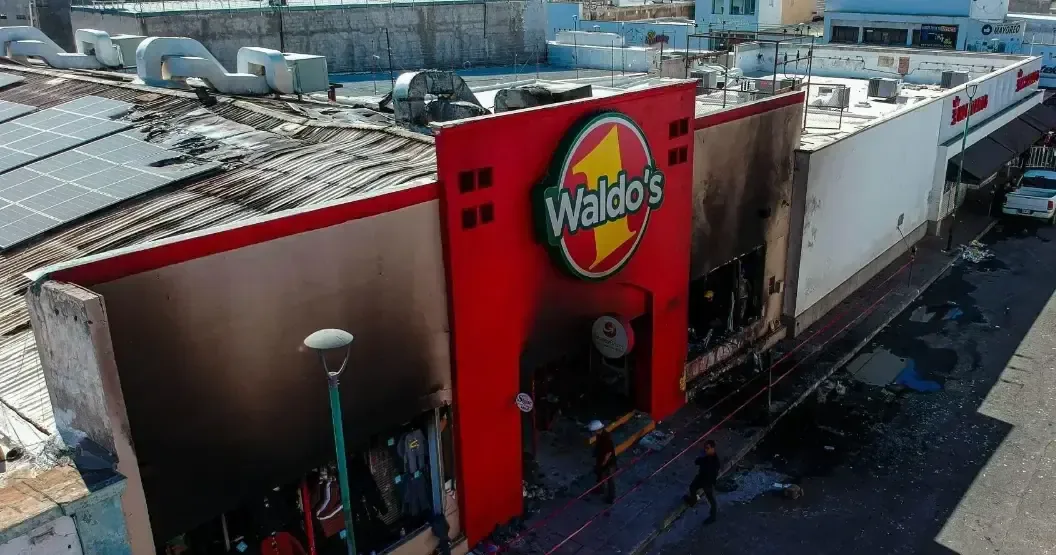 Un incendio fatídico dejó 23 muertos en Hermosillo y se investiga la responsabilidad del transformador eléctrico.