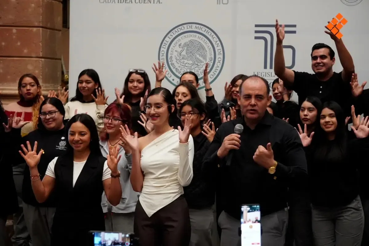 La falta de recursos y atención limita el desarrollo de las personas sordas en Michoacán.
