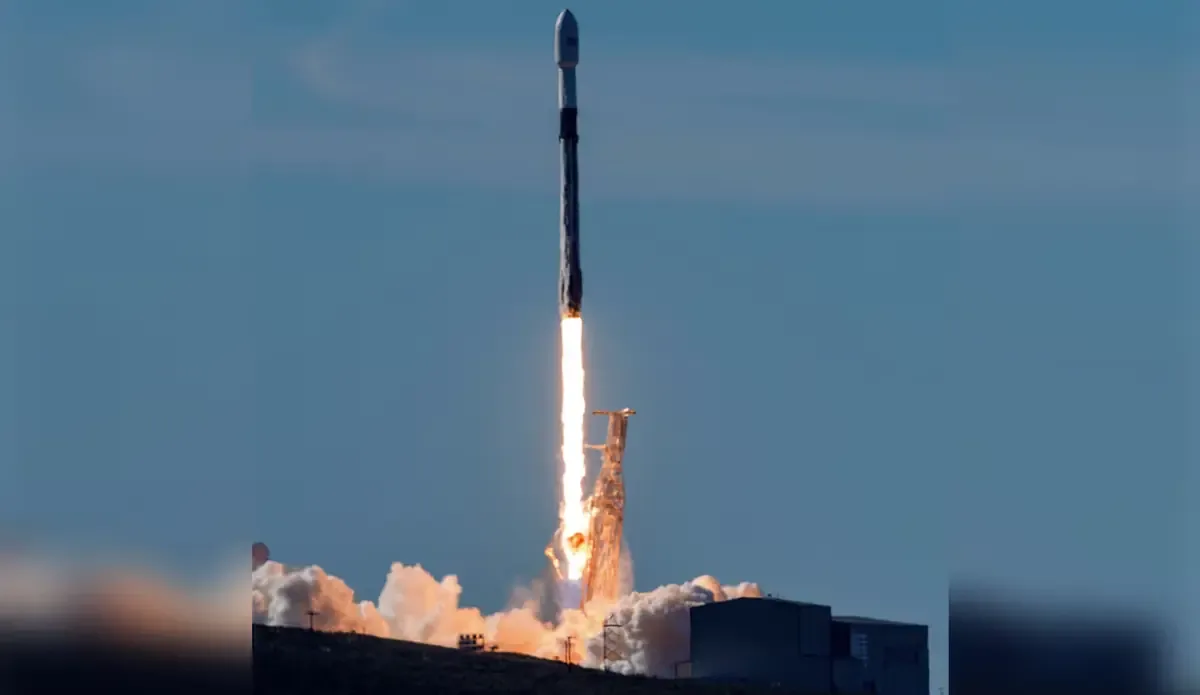 La compañía de Elon Musk realizará su cuarto lanzamiento del mes para desplegar más satélites Starlink.