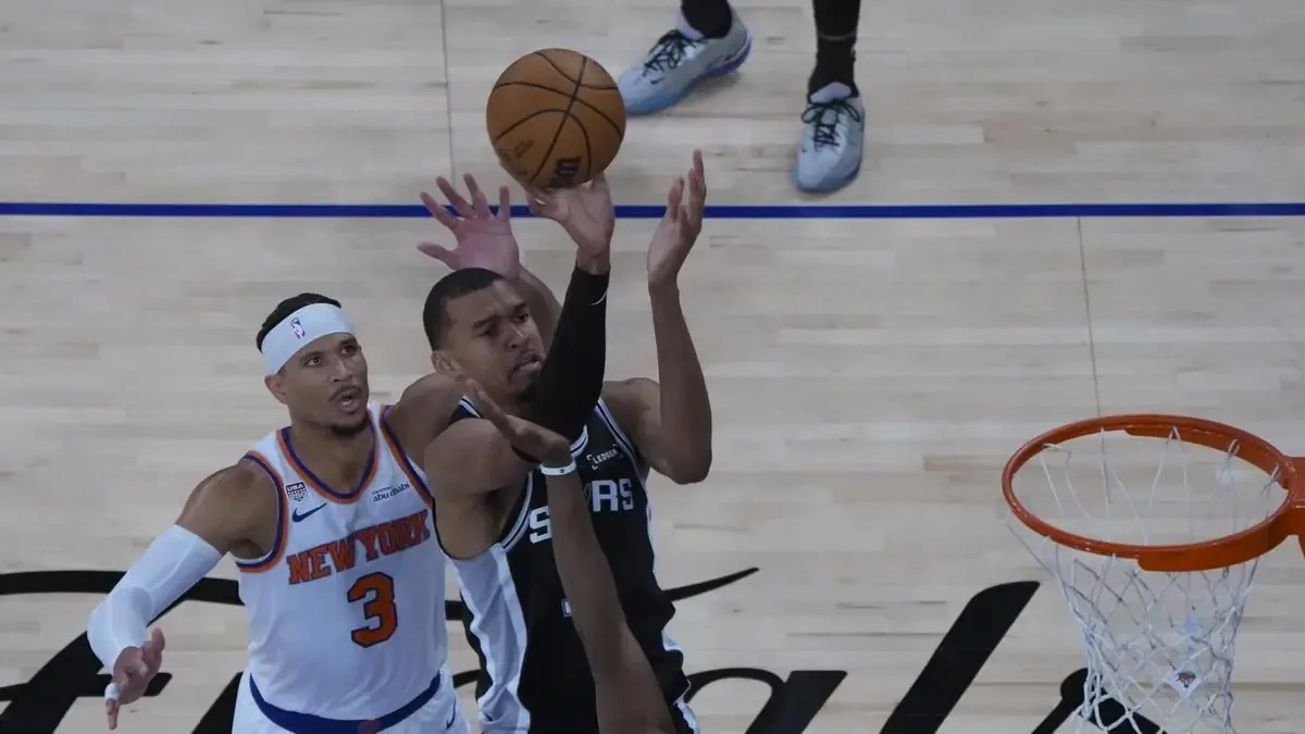 San Antonio logra una victoria clave en las Finales de la NBA, destacando el rendimiento de Victor Wembanyama.