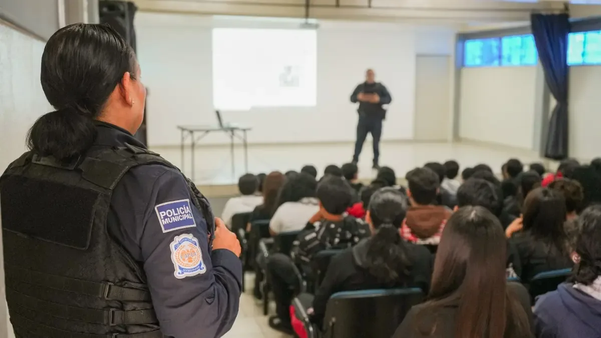 La Secretaría de Seguridad Municipal busca concientizar a la juventud sobre el acoso en las aulas y en línea.