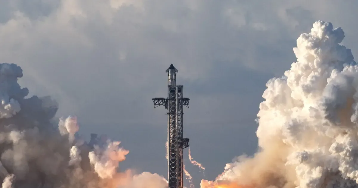 El avance de SpaceX marca un hito en la exploración espacial y el transporte hacia la Luna.