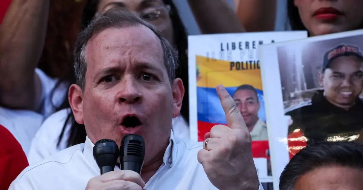 Su liberación se produce tras ocho meses de detención en el contexto de la crisis política en Venezuela.