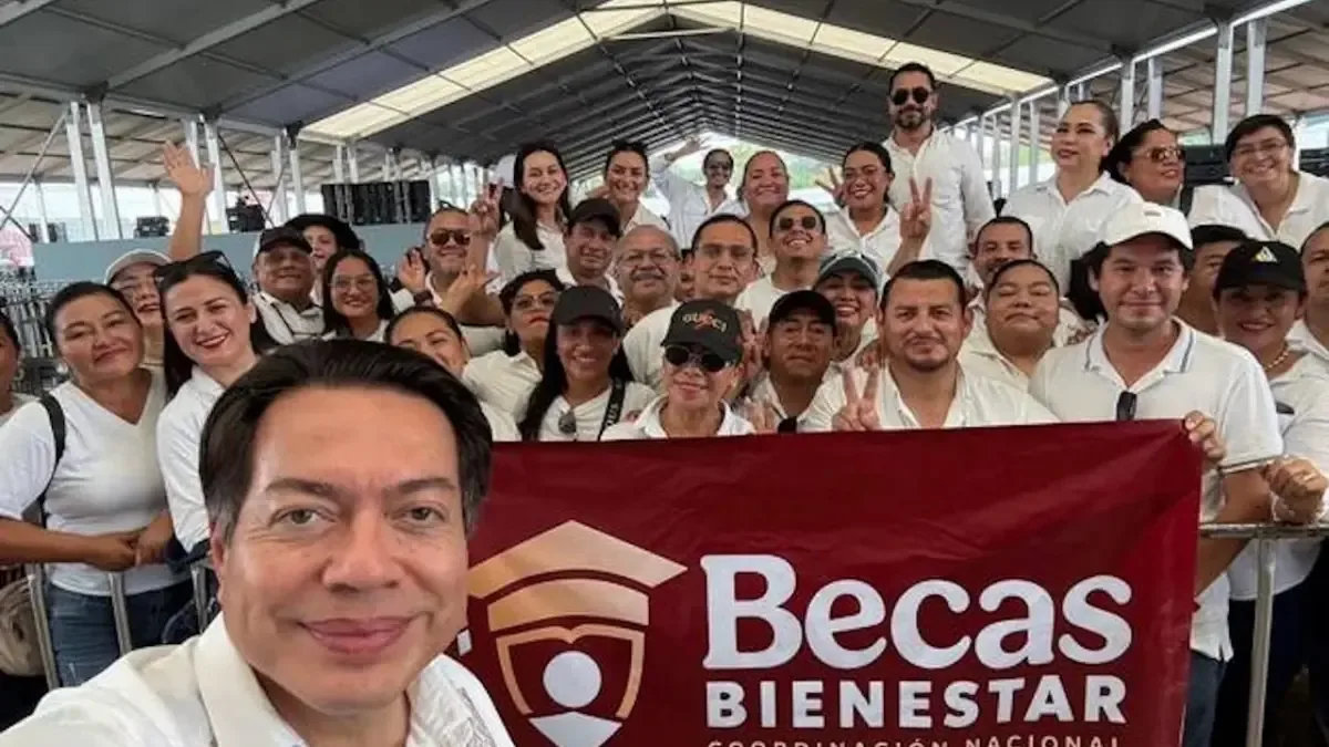 Se amplía la infraestructura educativa en Tabasco y Guerrero con nuevas preparatorias y apoyos para estudiantes.