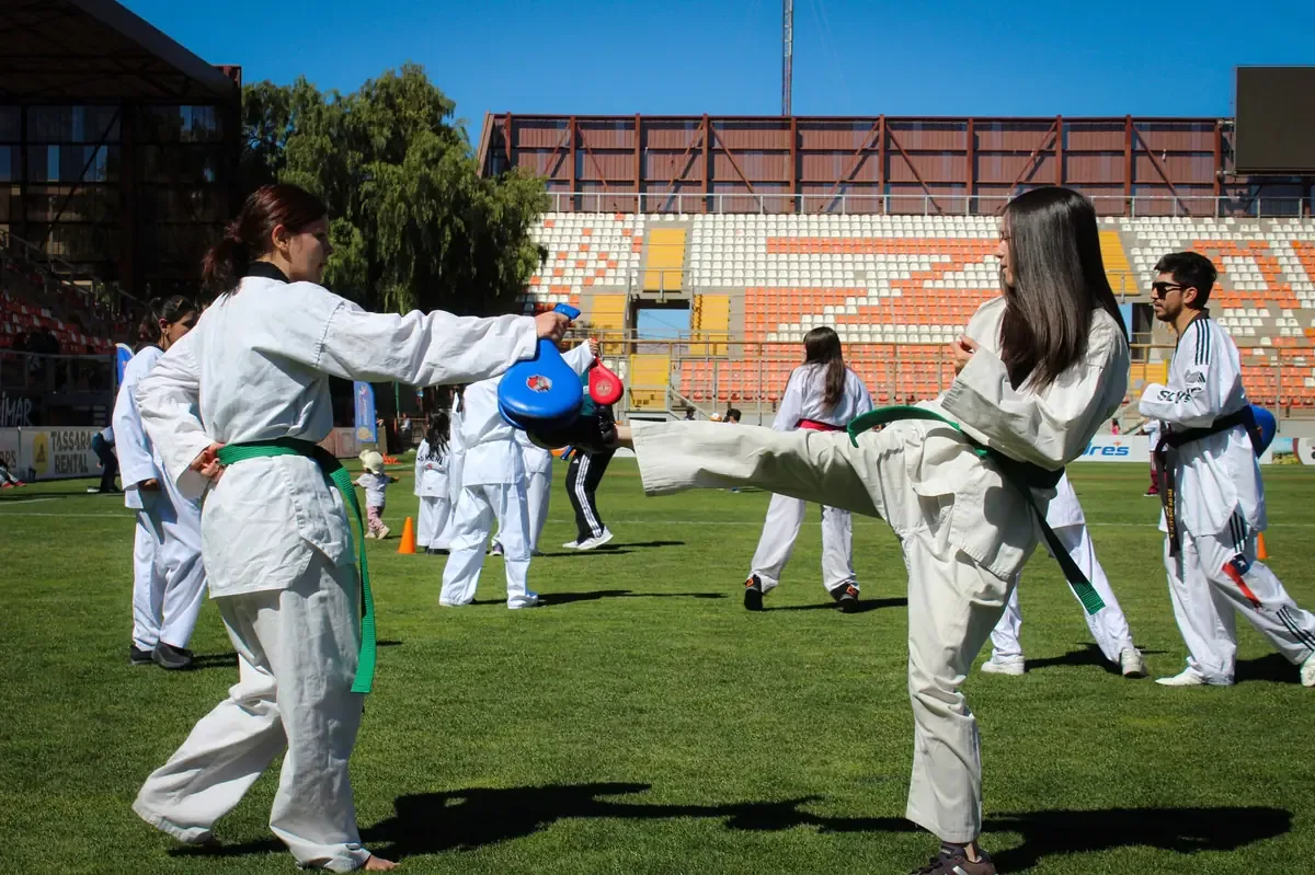 La destacada actuación surge tras un año de preparación intensa y esfuerzo en las disciplinas.