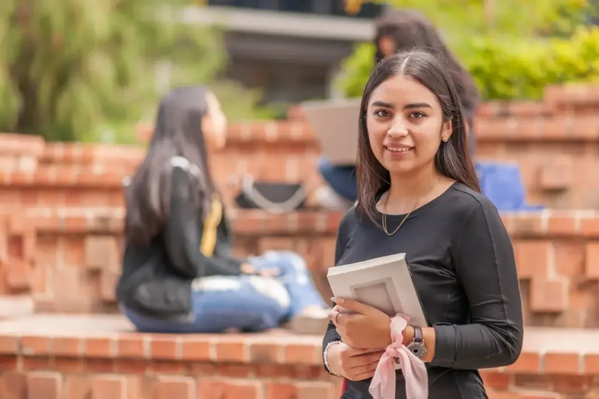 MIRA USA ofrecerá un taller para ayudar a familias latinas a planificar la educación superior.