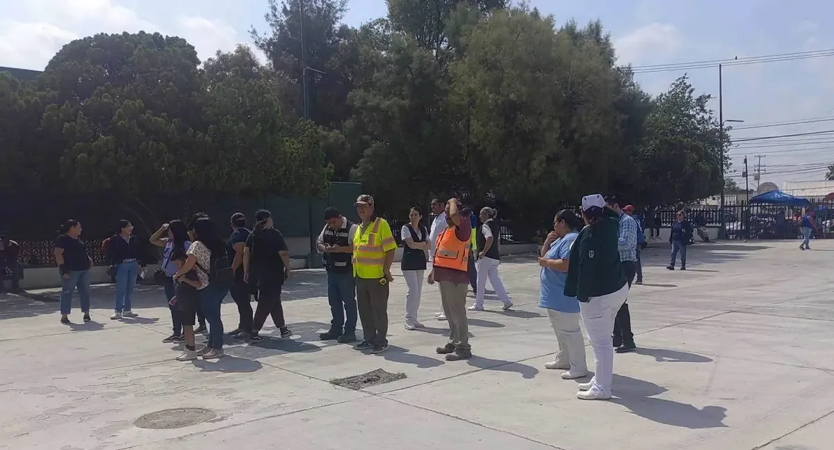 El ejercicio busca preparar a la población ante emergencias sísmicas, incluyendo el bienestar de animales de compañía.