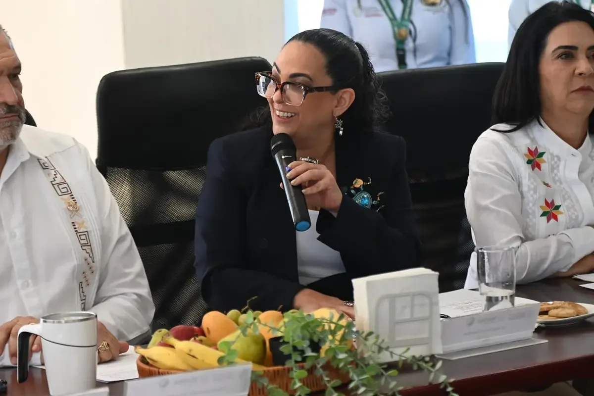 La senadora Olga Sosa Ruíz lidera un proyecto de reconversión turística en el puerto.