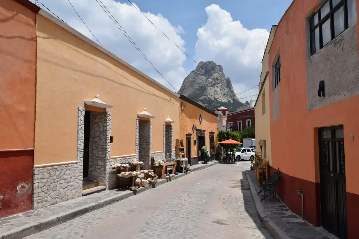 Este evento destaca la importancia cultural y turística de los Pueblos Mágicos de México.