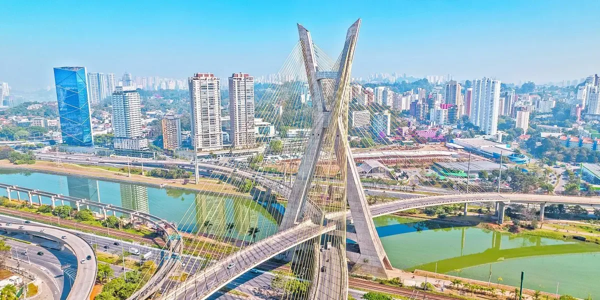 Tasa de desempleo en Brasil alcanza un mínimo histórico de 5.1%.