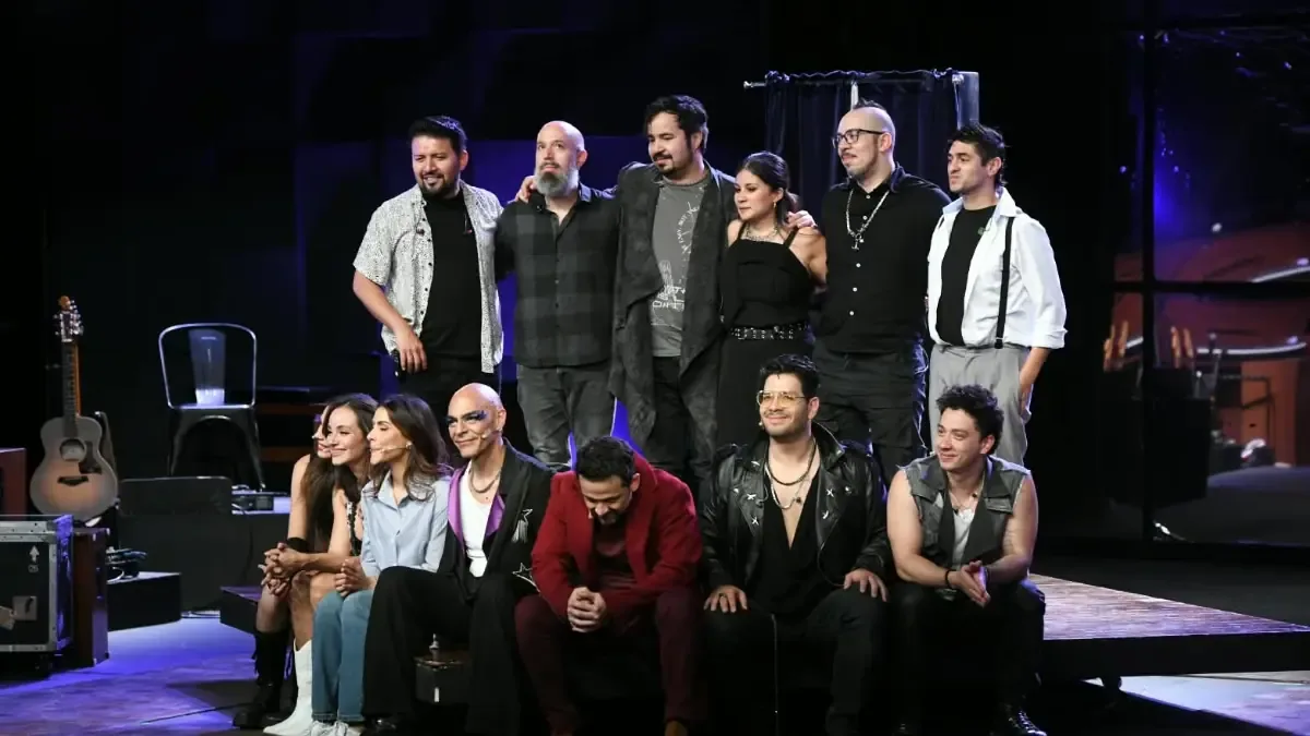 La celebración incluye una función especial y la develación de una placa en reconocimiento a su labor cultural.