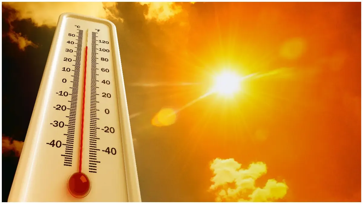 El calor severo en Piedras Negras altera la vida diaria y fomenta riesgos de salud, según Protección Civil.