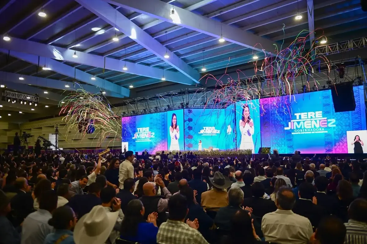 La gobernadora Tere Jiménez resalta avances en seguridad y salud en su administración.