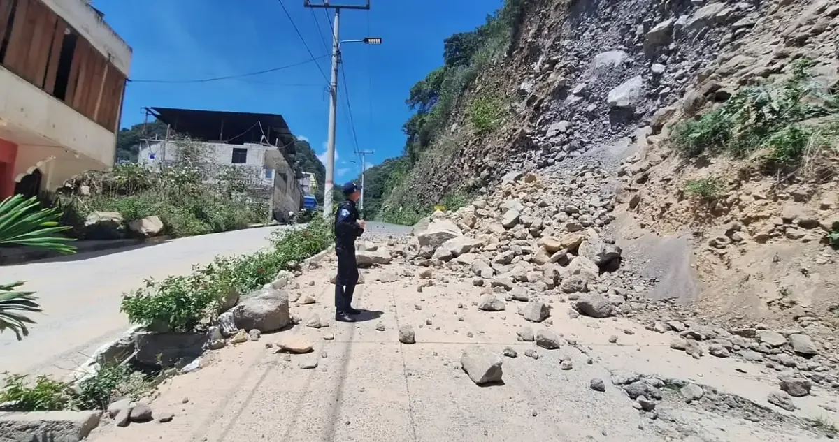 El sismo causó evacuaciones en edificios públicos y afectaciones en diversas regiones del país.