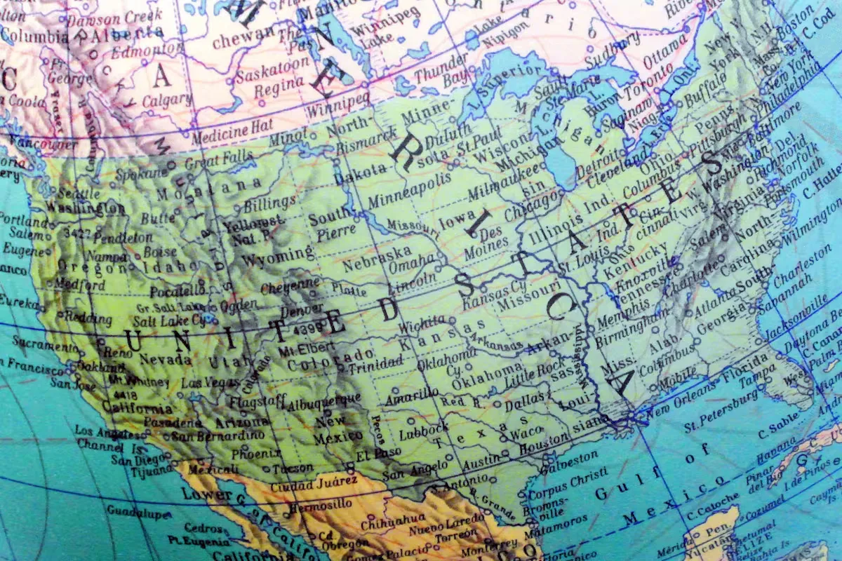 Terremotos recientes en Alaska y California generaron alerta en la población.