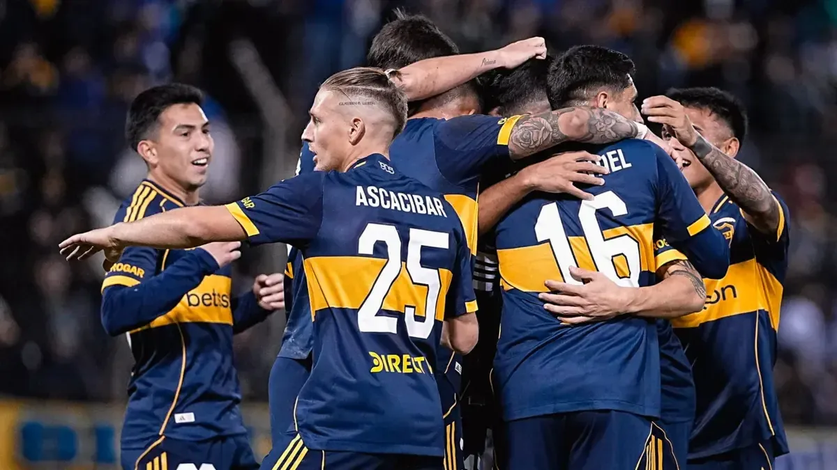 Tigres analiza fichar a Alan Velasco para reforzar su ataque tras bajas recientes.